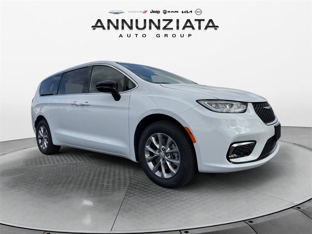 new 2026 Chrysler Pacifica car, priced at $43,635
