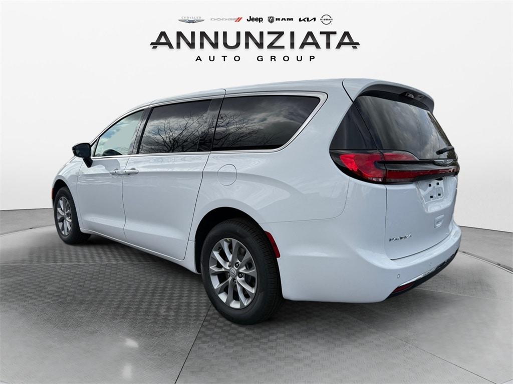 new 2026 Chrysler Pacifica car, priced at $43,635