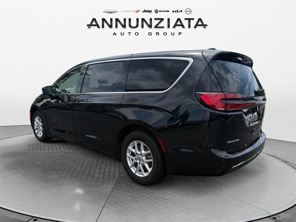 used 2023 Chrysler Pacifica car, priced at $25,999