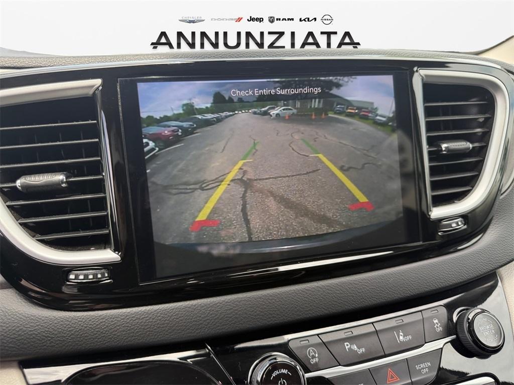 used 2023 Chrysler Pacifica car, priced at $25,999