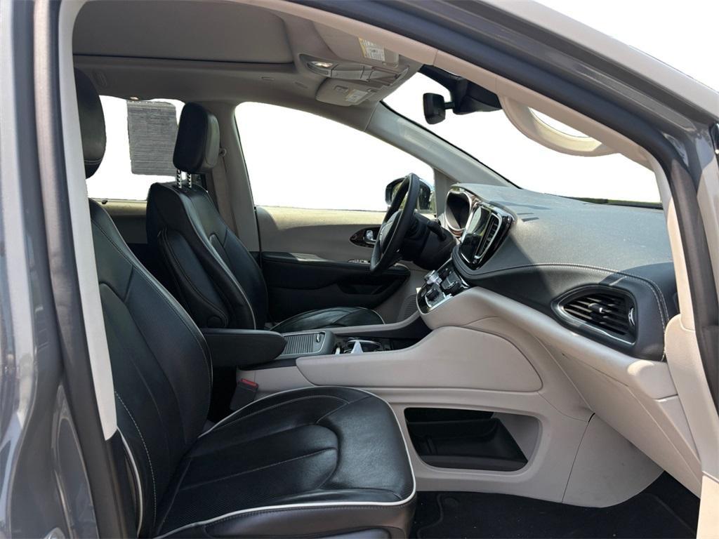 used 2023 Chrysler Pacifica car, priced at $29,399