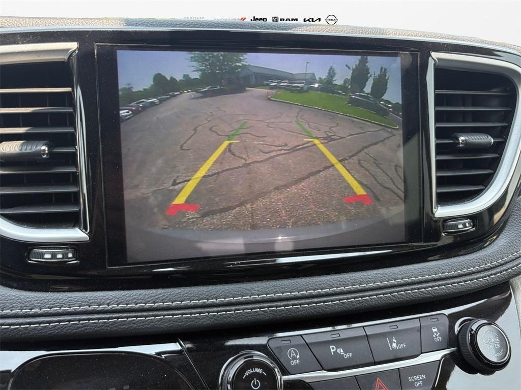 used 2023 Chrysler Pacifica car, priced at $29,399