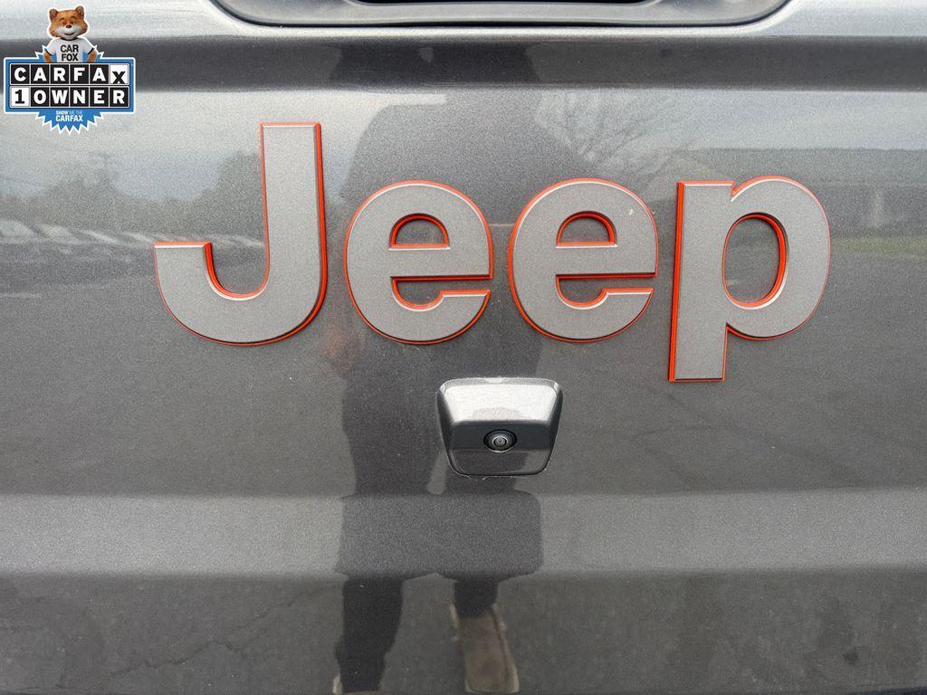 used 2022 Jeep Gladiator car, priced at $39,674