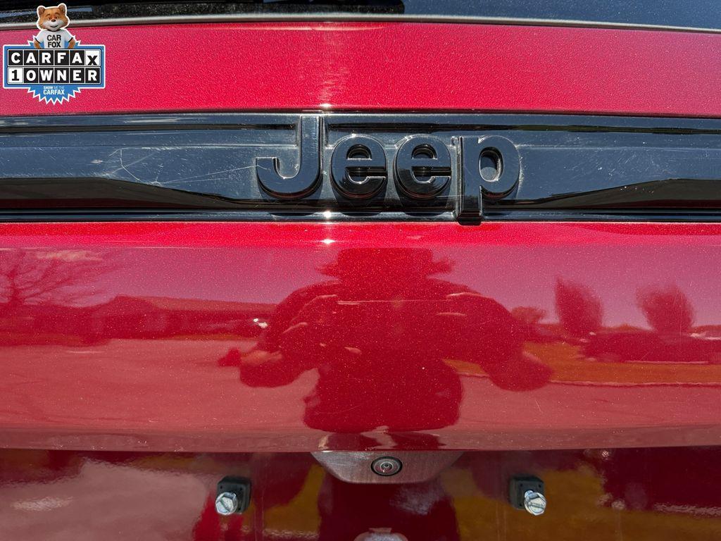 used 2023 Jeep Grand Cherokee car, priced at $33,174