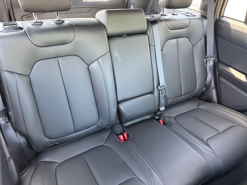 new 2026 Jeep Cherokee car, priced at $41,990