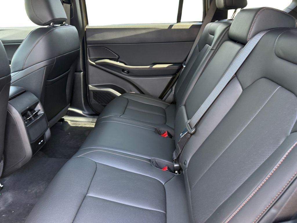new 2026 Jeep Cherokee car, priced at $41,990