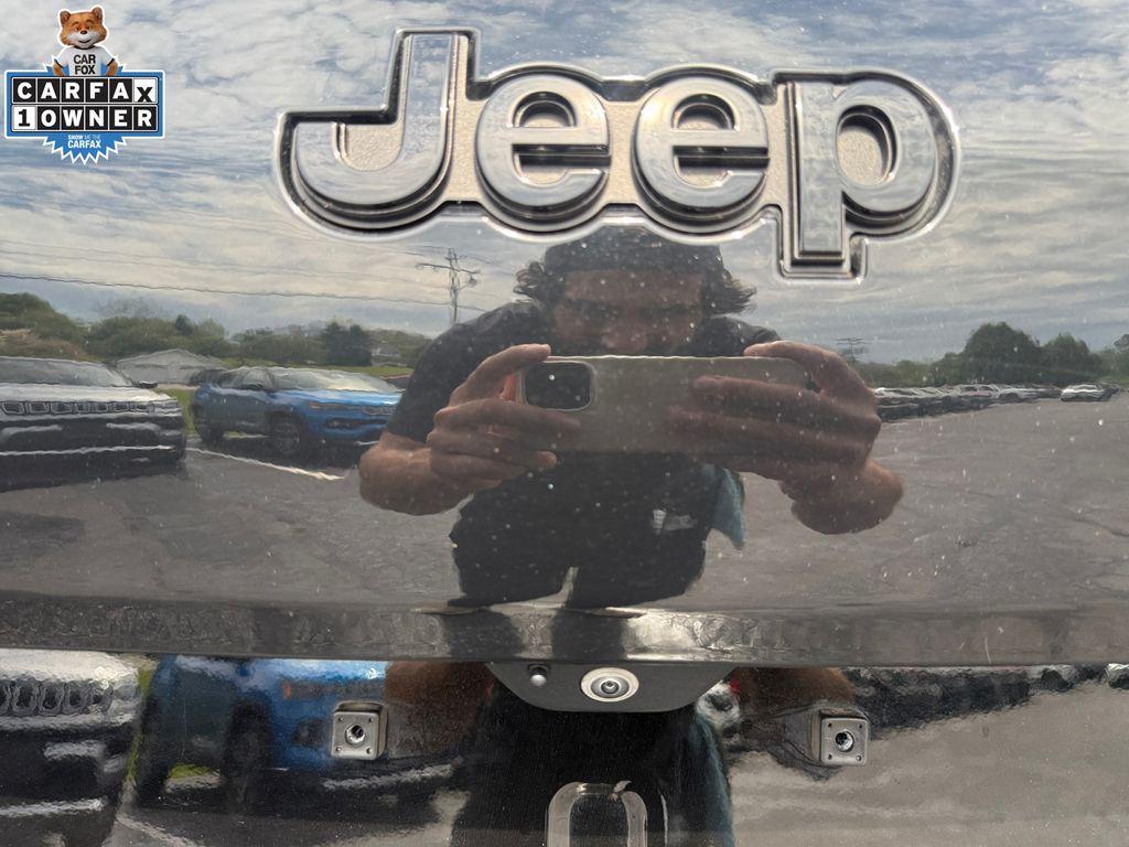 used 2024 Jeep Grand Cherokee L car, priced at $37,174
