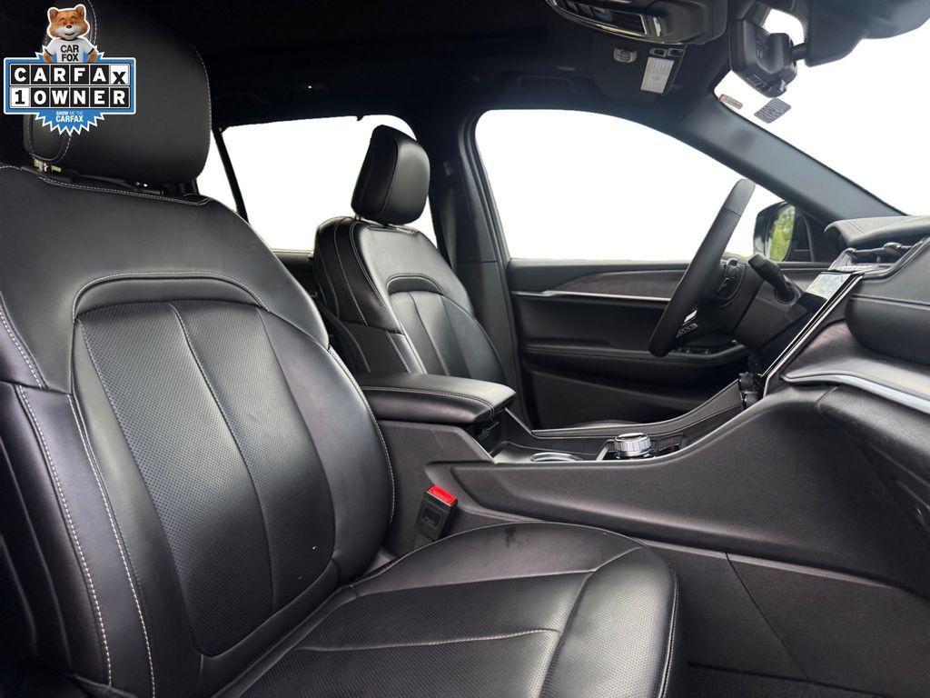 used 2024 Jeep Grand Cherokee L car, priced at $37,174