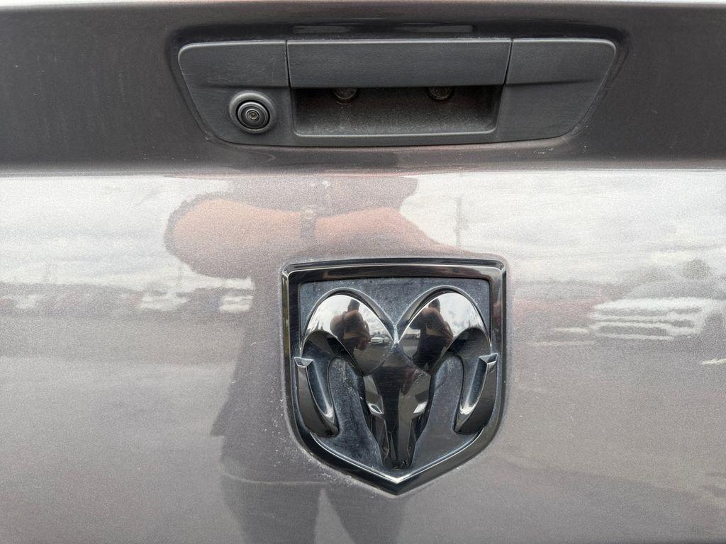 used 2019 Ram 1500 Classic car, priced at $28,799
