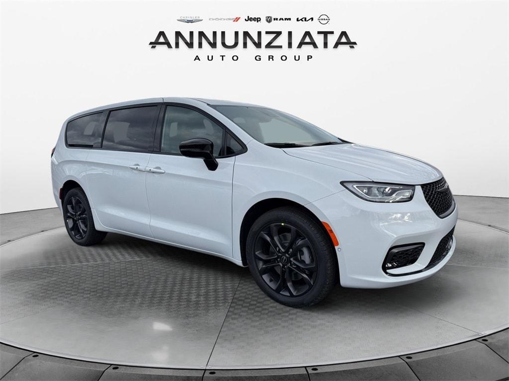 new 2026 Chrysler Pacifica car, priced at $48,180