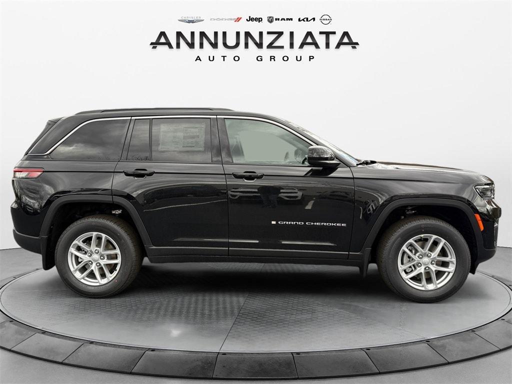 new 2025 Jeep Grand Cherokee car, priced at $40,345