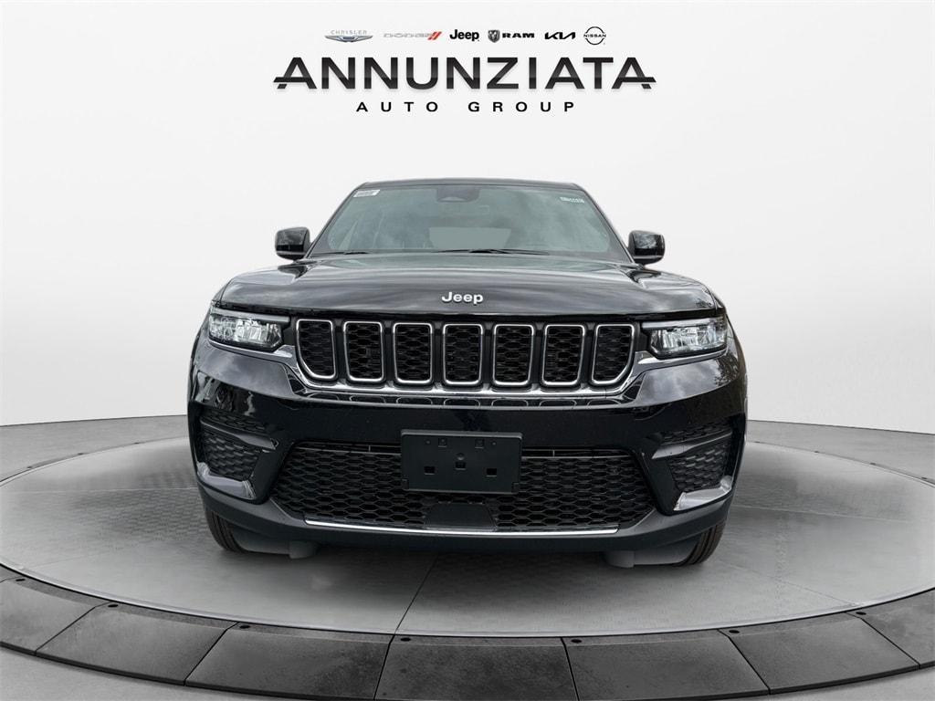 new 2025 Jeep Grand Cherokee car, priced at $40,345