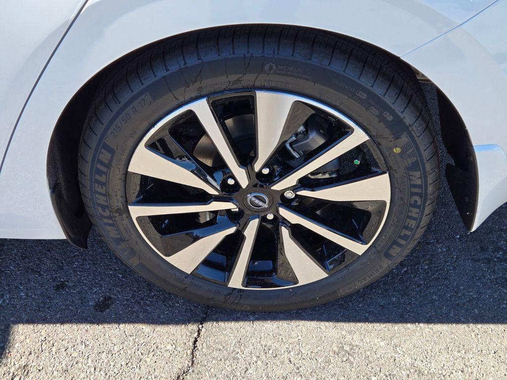 new 2025 Nissan Sentra car, priced at $21,902