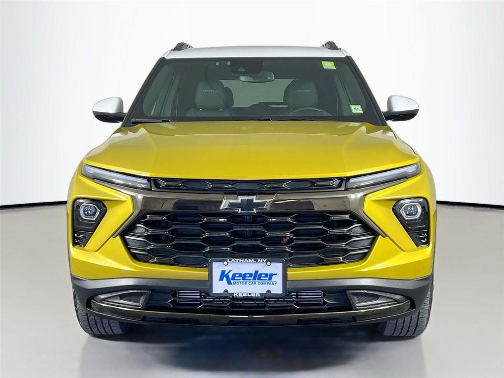 used 2025 Chevrolet TrailBlazer car, priced at $27,328