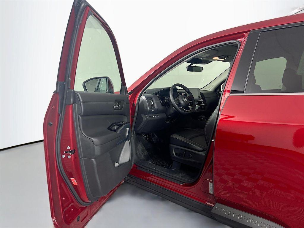 used 2025 Nissan Pathfinder car, priced at $36,899