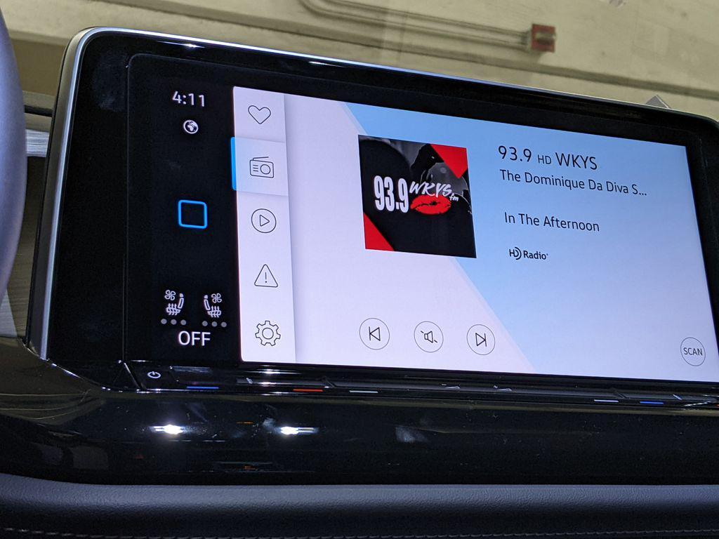 new 2026 Volkswagen Atlas Cross Sport car, priced at $45,501