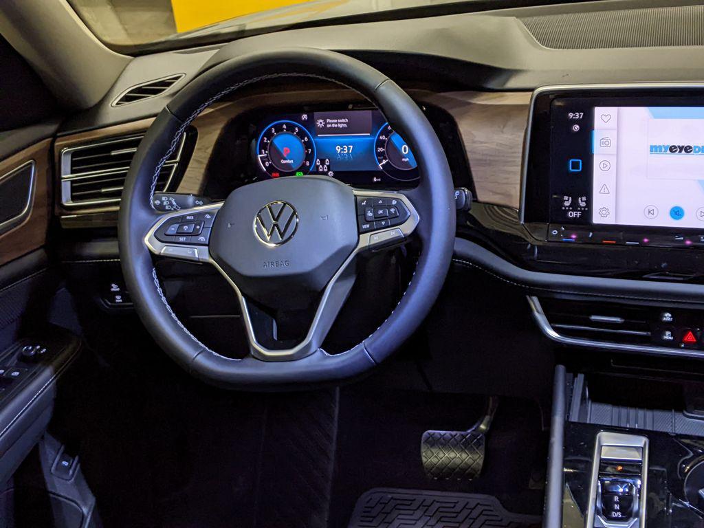 new 2026 Volkswagen Atlas car, priced at $48,659