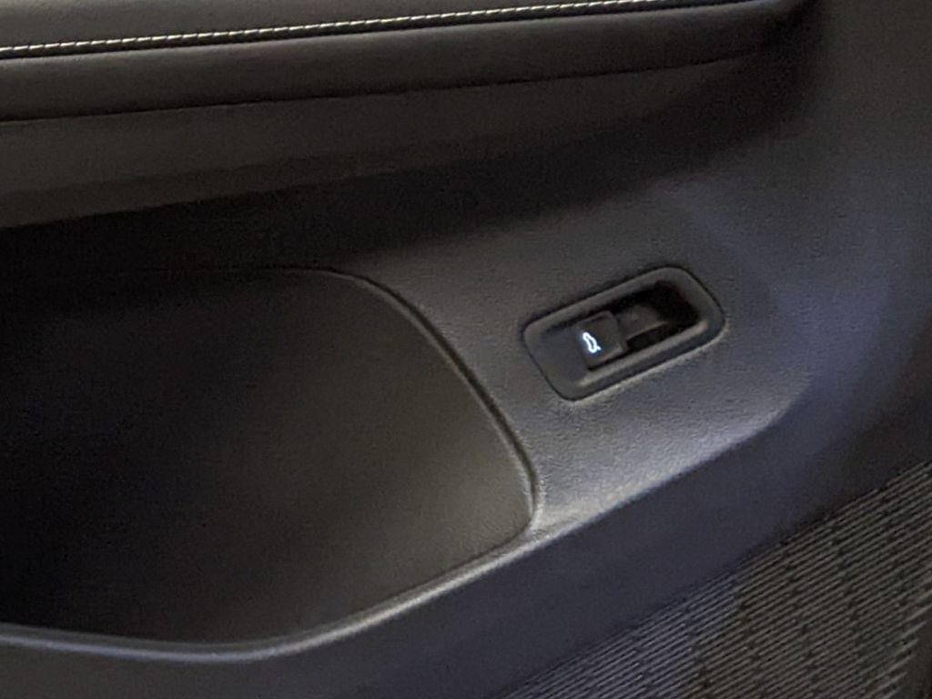 new 2026 Volkswagen Atlas car, priced at $48,659