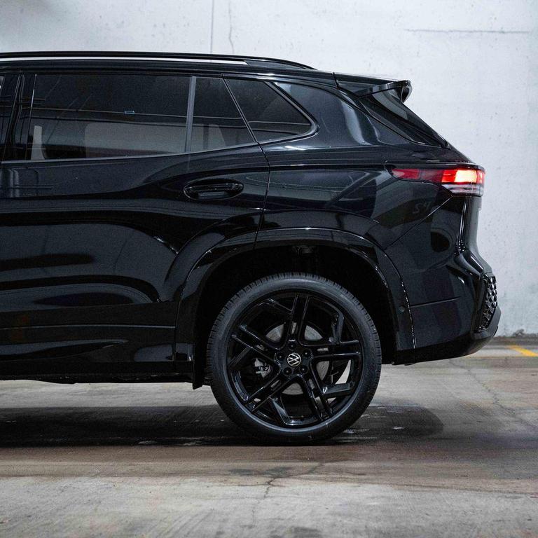 new 2026 Volkswagen Tiguan car, priced at $40,337