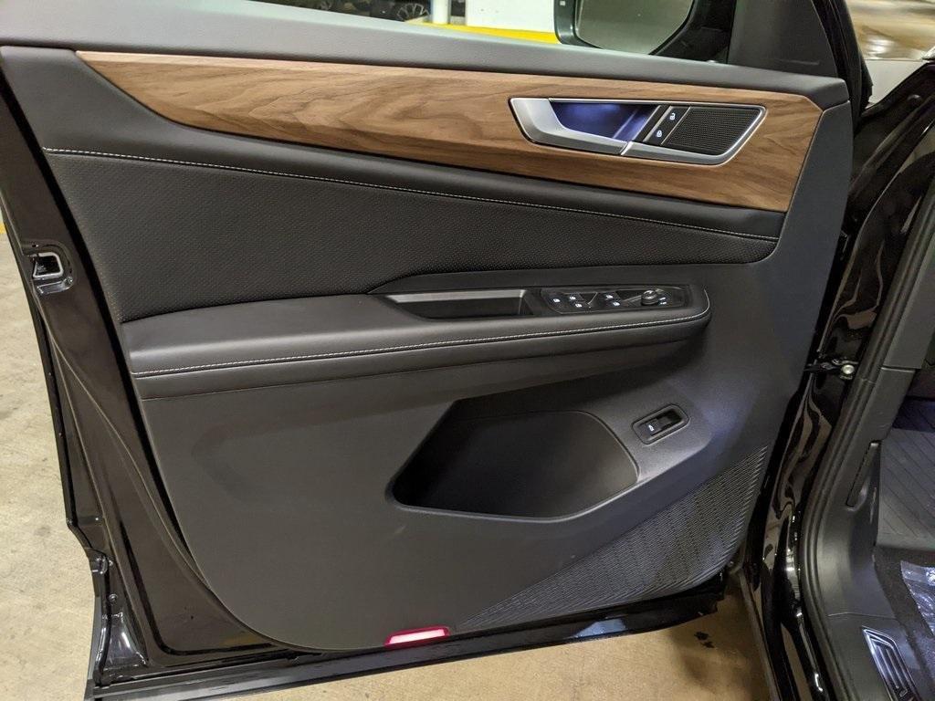 new 2026 Volkswagen Atlas car, priced at $46,799