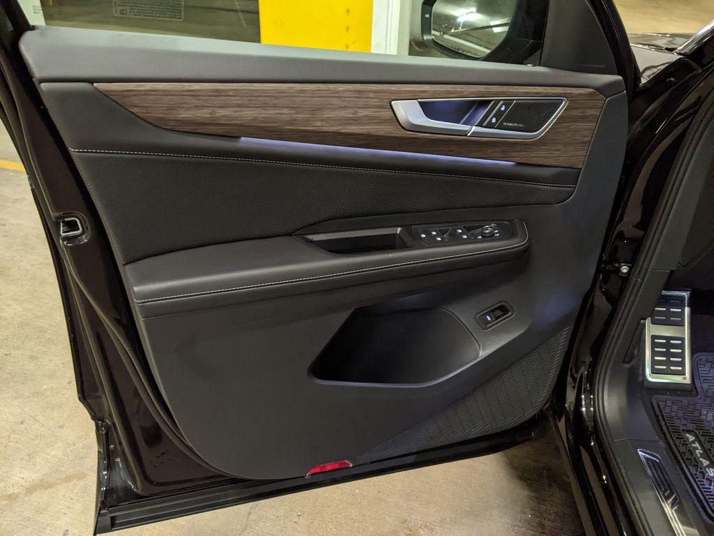 new 2026 Volkswagen Atlas car, priced at $56,998