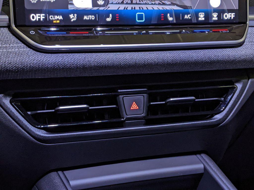 new 2026 Volkswagen Tiguan car, priced at $33,381