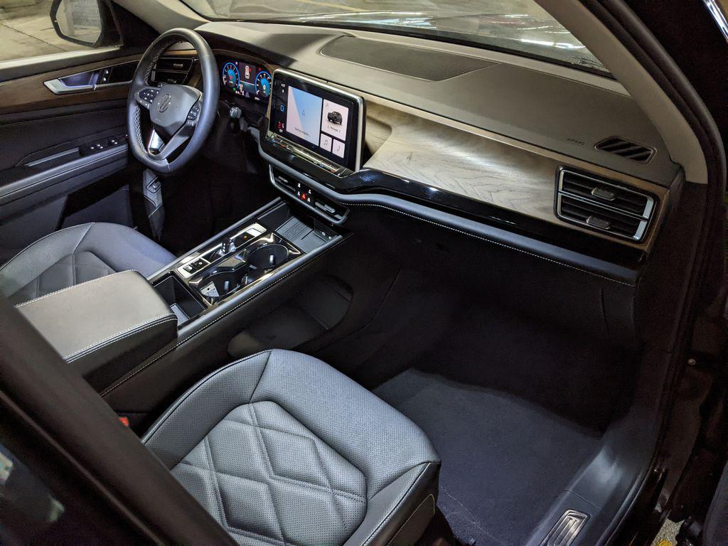 used 2025 Volkswagen Atlas car, priced at $30,715