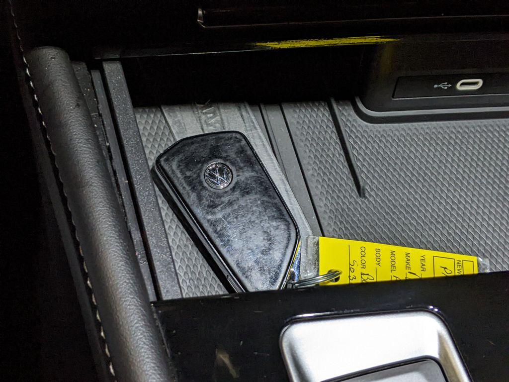 used 2025 Volkswagen Atlas car, priced at $30,715