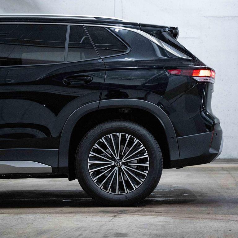 new 2026 Volkswagen Tiguan car, priced at $32,181