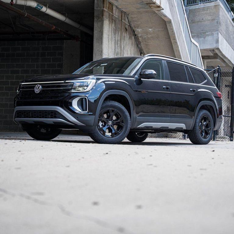 new 2026 Volkswagen Atlas car, priced at $49,733