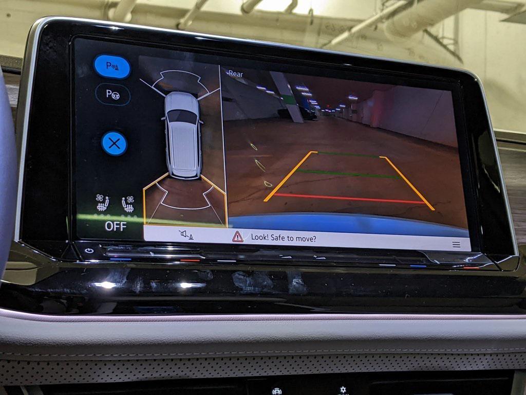 new 2026 Volkswagen Atlas car, priced at $55,566