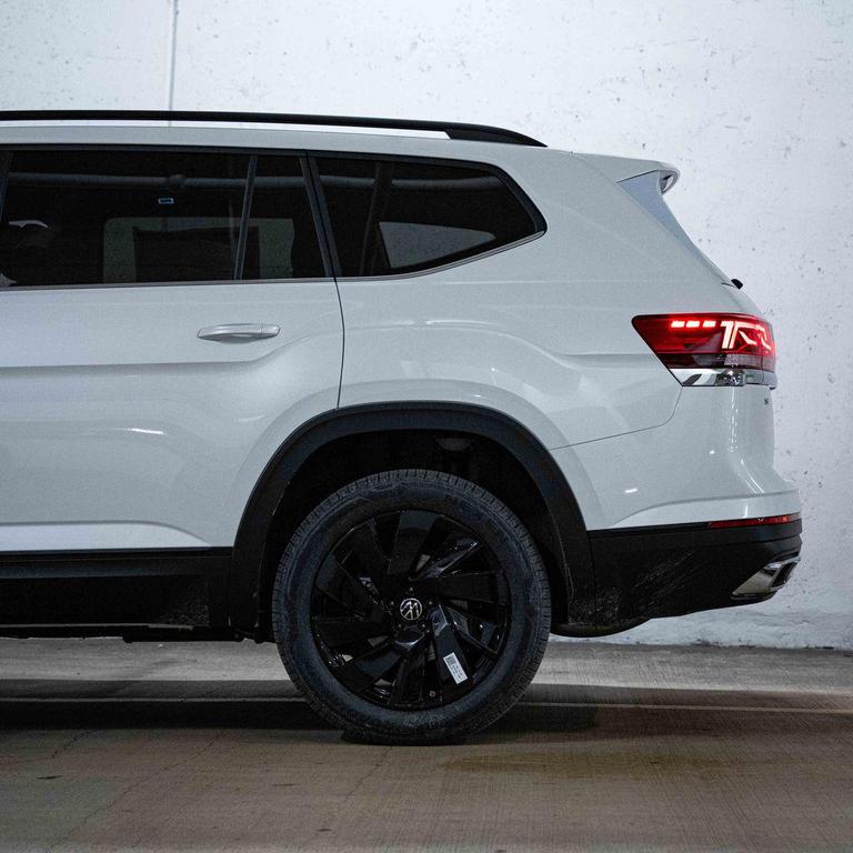 new 2026 Volkswagen Atlas car, priced at $49,949