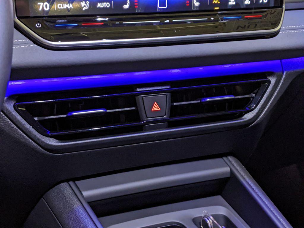 new 2026 Volkswagen Tiguan car, priced at $34,397