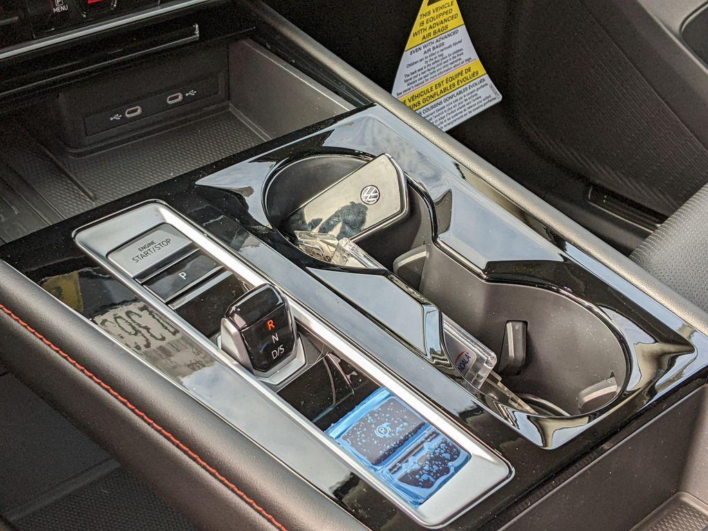 new 2026 Volkswagen Atlas car, priced at $50,188