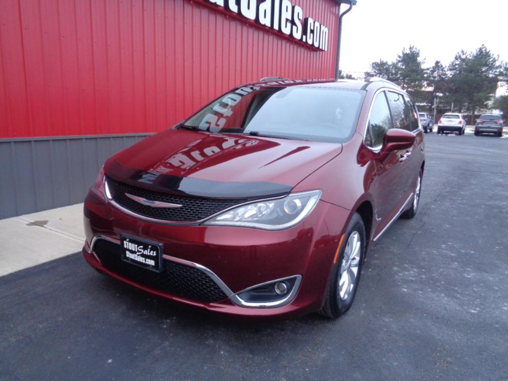 used 2018 Chrysler Pacifica car, priced at $12,995