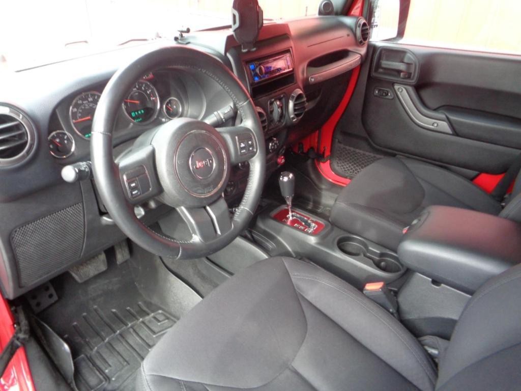 used 2014 Jeep Wrangler Unlimited car, priced at $11,995