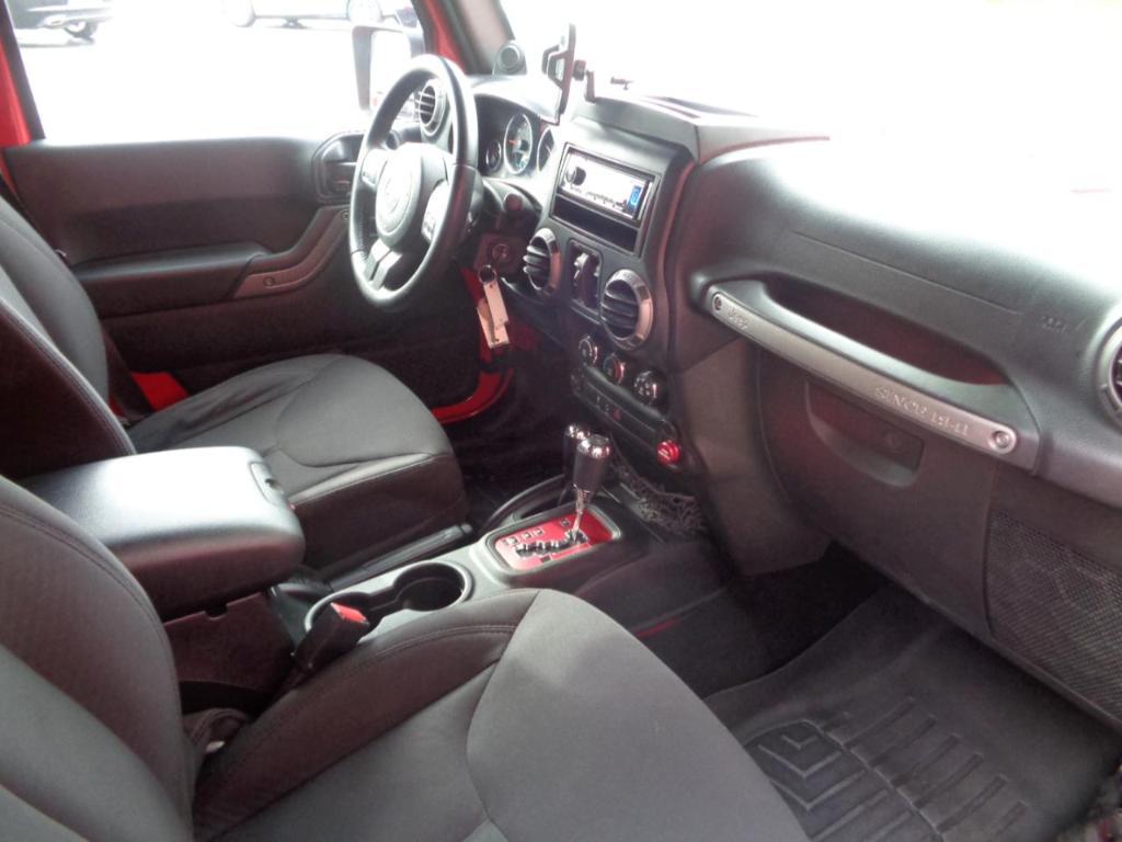 used 2014 Jeep Wrangler Unlimited car, priced at $11,995