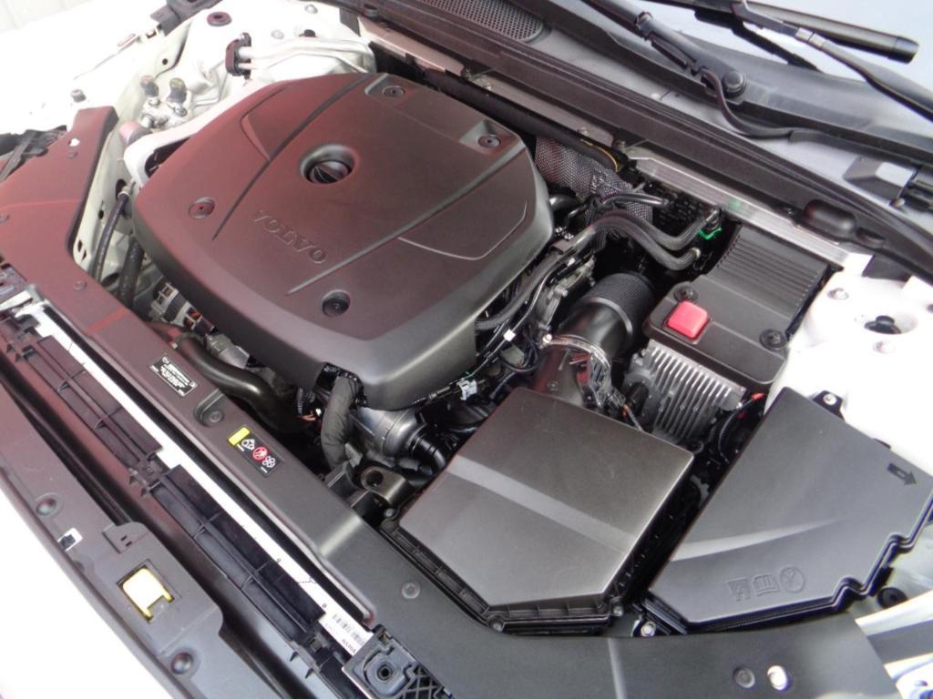 used 2020 Volvo V60 Cross Country car, priced at $15,995