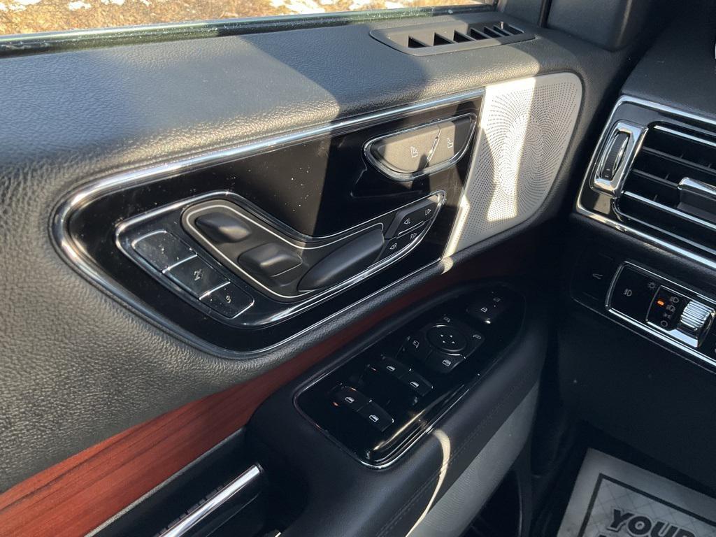 used 2024 Lincoln Navigator car, priced at $75,386