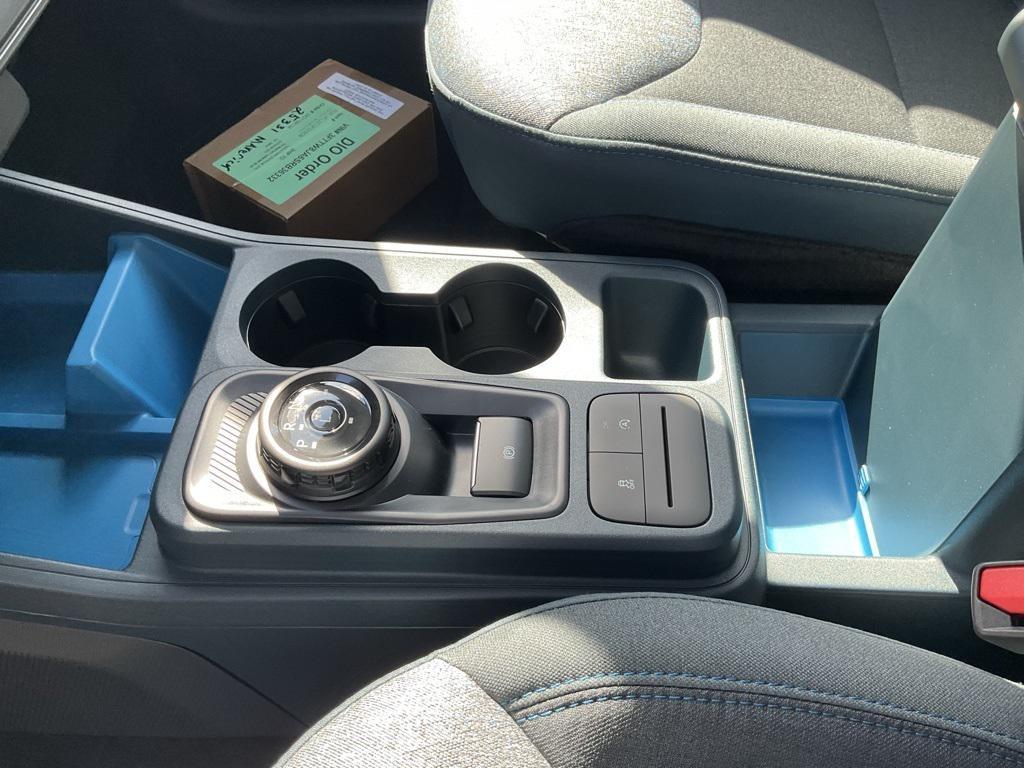 new 2025 Ford Maverick car, priced at $33,284