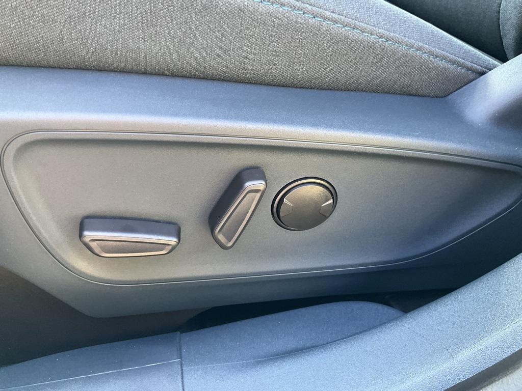 new 2025 Ford Maverick car, priced at $33,284