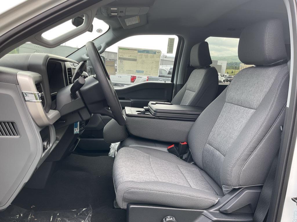 new 2025 Ford F-250 car, priced at $67,740