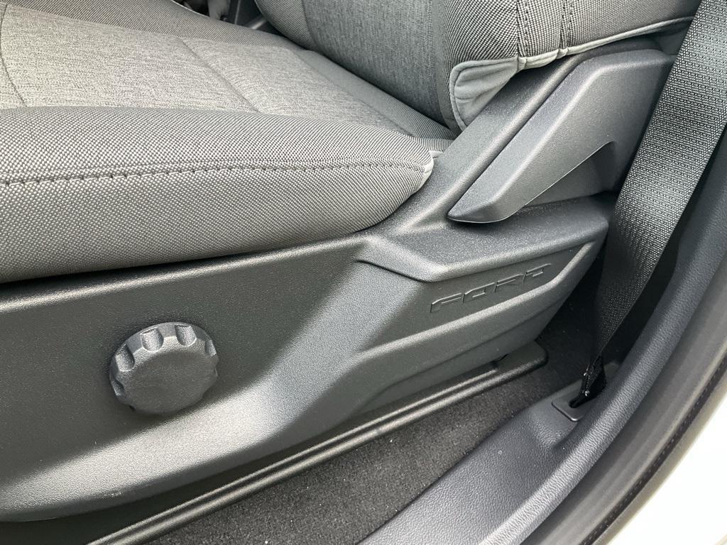 new 2025 Ford F-250 car, priced at $67,740