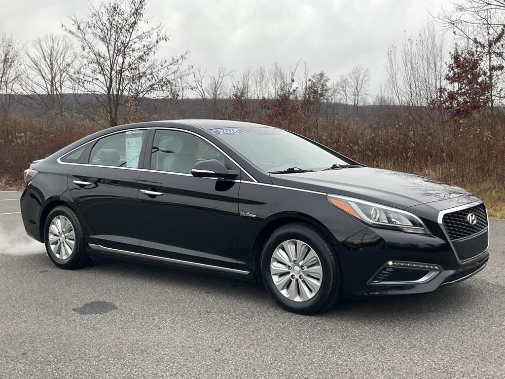 used 2016 Hyundai Sonata Hybrid car, priced at $13,494