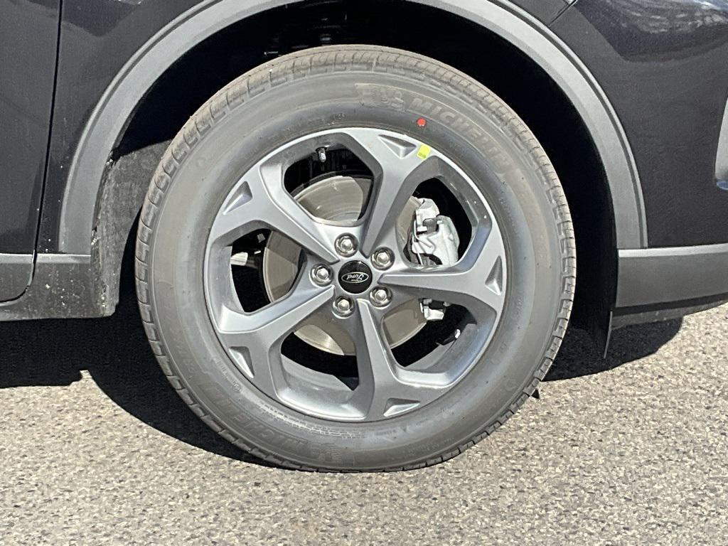new 2026 Ford Escape car, priced at $33,993