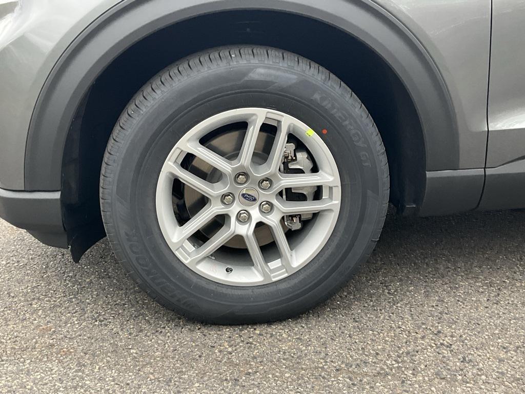 new 2026 Ford Explorer car, priced at $41,125