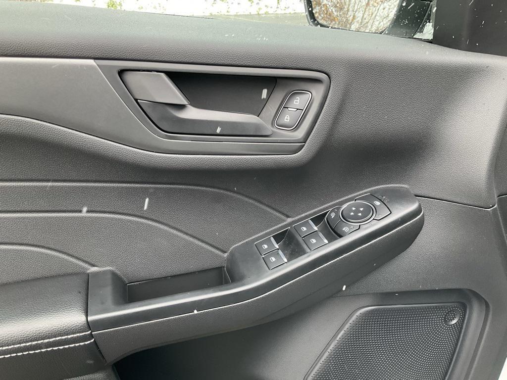 used 2025 Ford Escape car, priced at $26,582