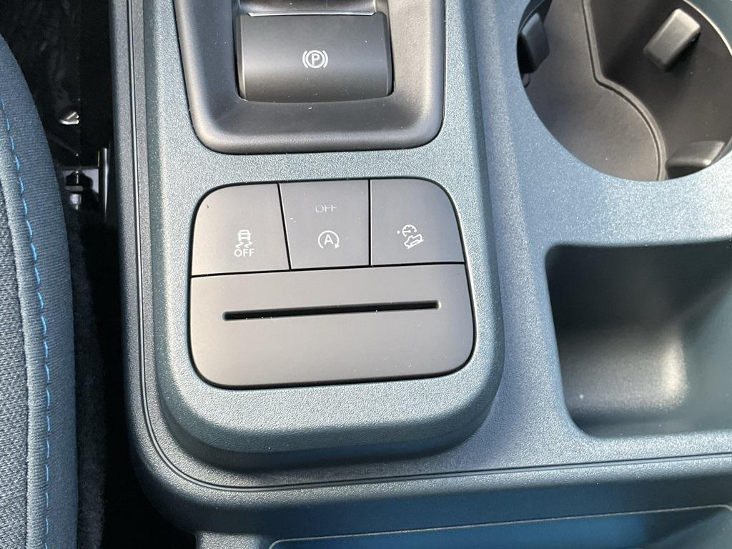 new 2025 Ford Maverick car, priced at $32,414