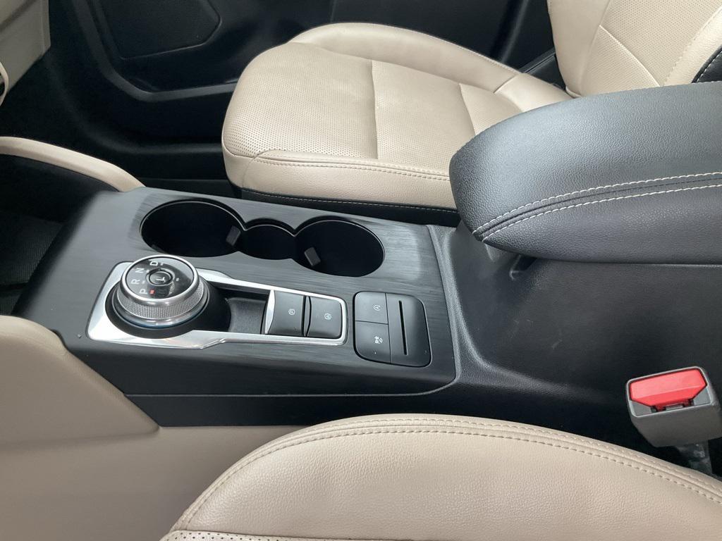 used 2022 Ford Escape car, priced at $19,999