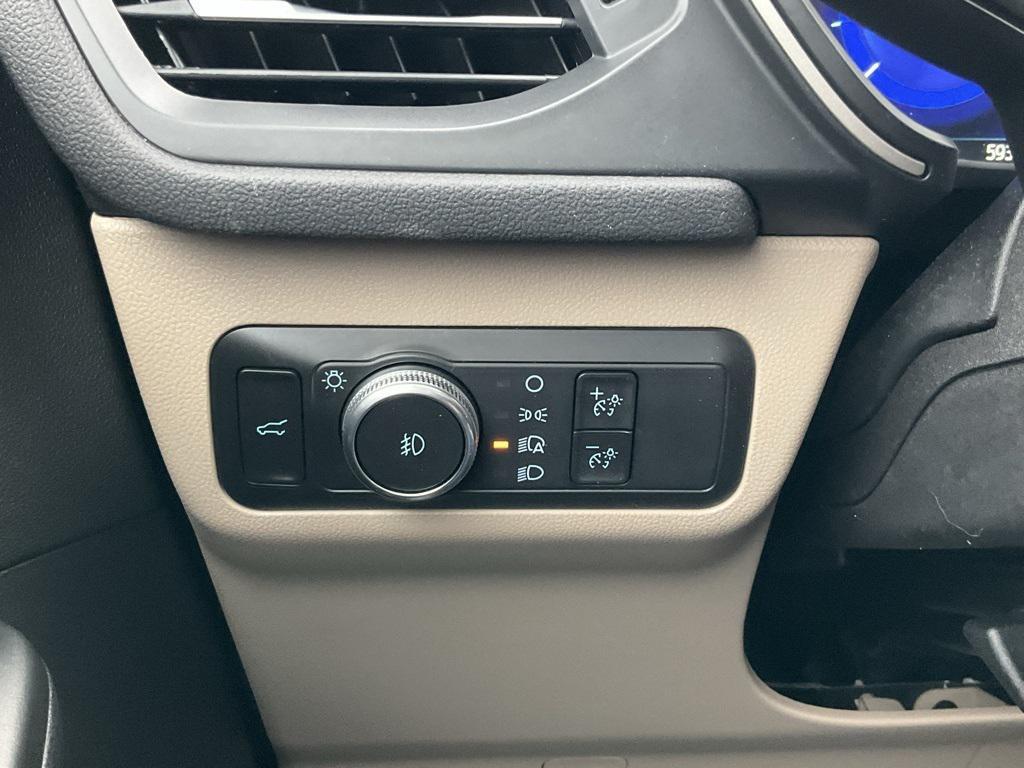 used 2022 Ford Escape car, priced at $19,999